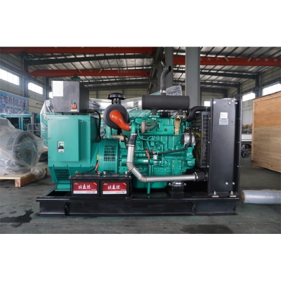 80KW玉柴柴油發(fā)電機(jī)組-玉柴4缸柴油機(jī)YCD4Y33H6-135,柴油發(fā)電機(jī)組缸徑/行程：105/125mm,柴油發(fā)電機(jī)組水冷發(fā)動(dòng)機(jī)功率99KW,柴油發(fā)電機(jī)組配套馬拉松斯坦福發(fā)電機(jī)。廠價(jià)直銷歡迎選購：13773399855。